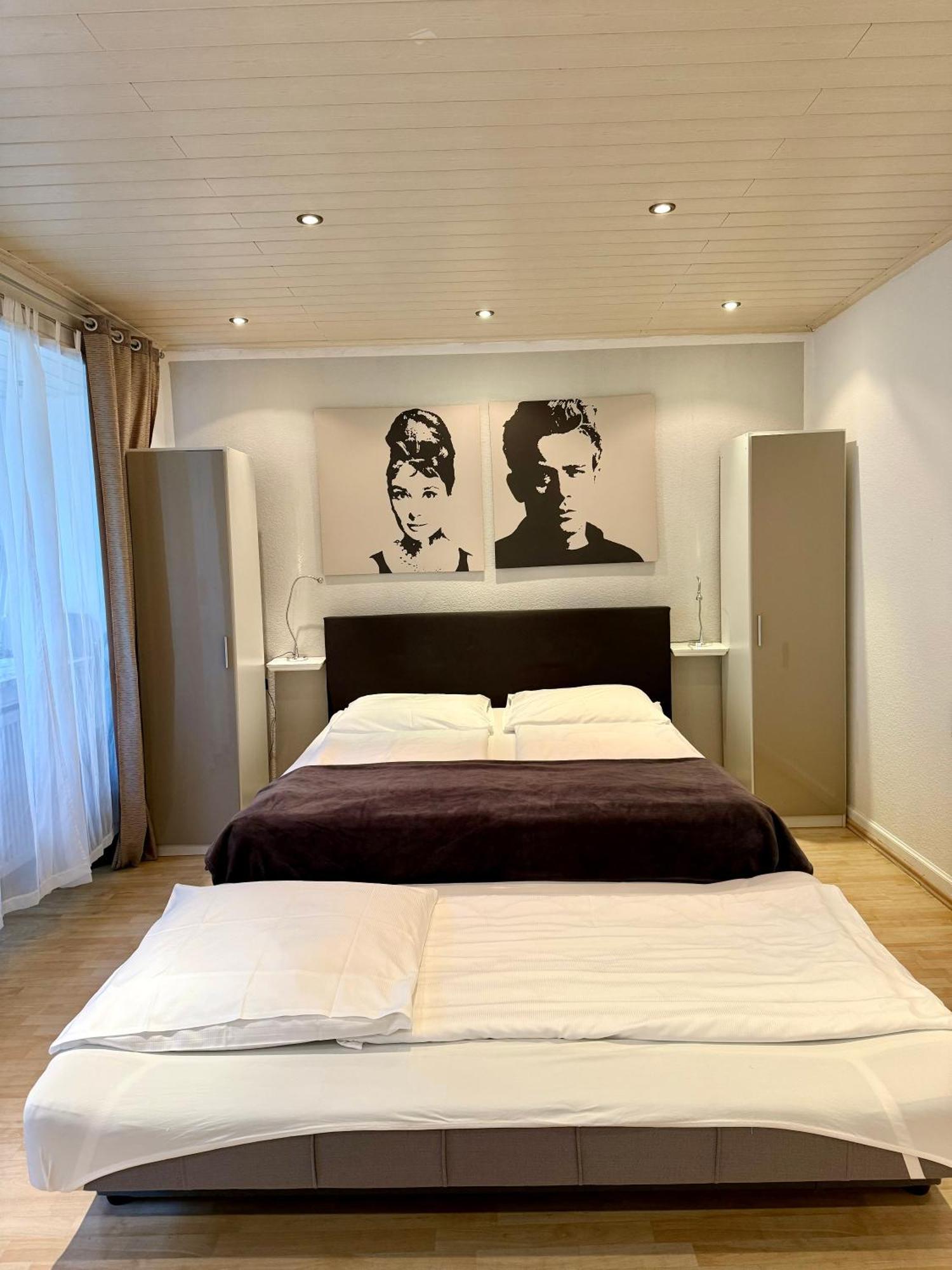 Altstadthotel Hayk Am Rhein Cologne Room photo